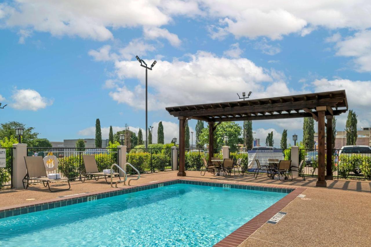 Best Western Plus Denton Inn & Suites Esterno foto