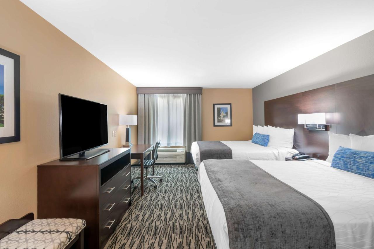 Best Western Plus Denton Inn & Suites Esterno foto