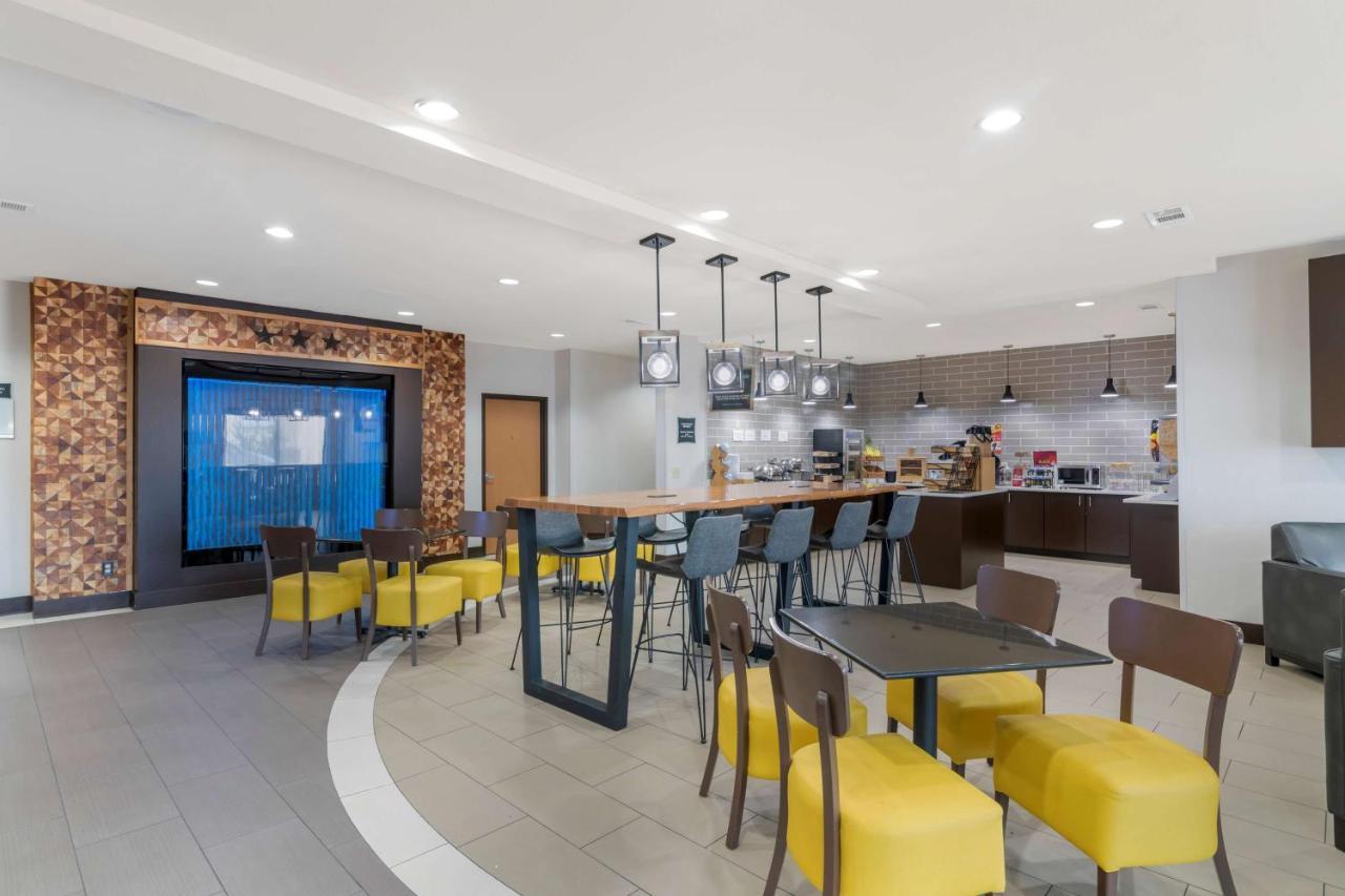 Best Western Plus Denton Inn & Suites Esterno foto
